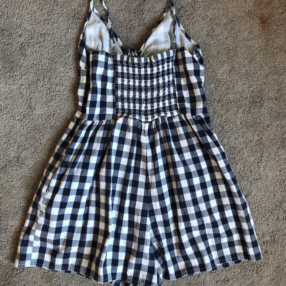 checkered romper - Picture 3 of 3